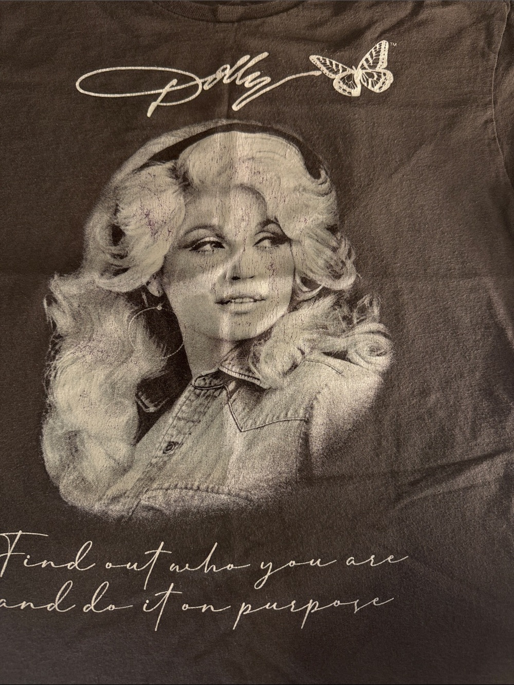 Dolly Graphic Tee with Portrait - Black & White. Female tee sz L